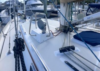 Pacific Seacraft 40, ACADIA 16