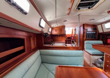 Pacific Seacraft 40, ACADIA 31
