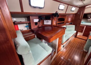 Pacific Seacraft 40, ACADIA 35
