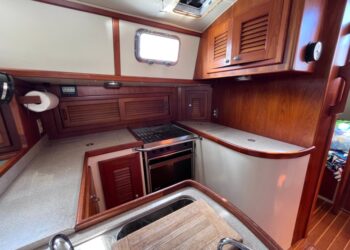 Pacific Seacraft 40, ACADIA 41
