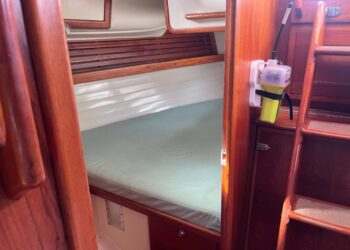 Pacific Seacraft 40, ACADIA 44