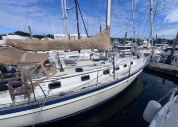 Pacific Seacraft 40, ACADIA 5