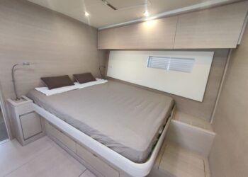 Solaris 58, LADY G 7