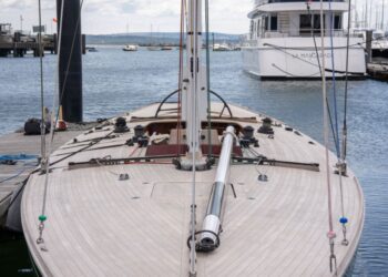 Spirit 52D, OUI FLING 32