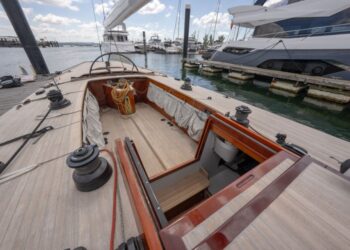 Spirit 52D, OUI FLING 37