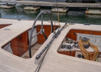 Spirit 52D, OUI FLING 42