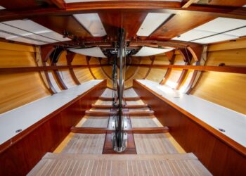 Spirit 52D, OUI FLING 56