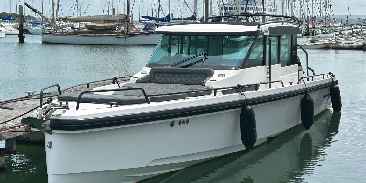 Axopar 37 Sports Cabin, STORM 1 Main