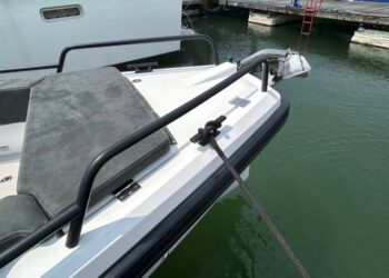Axopar 37 Sports Cabin, STORM 5