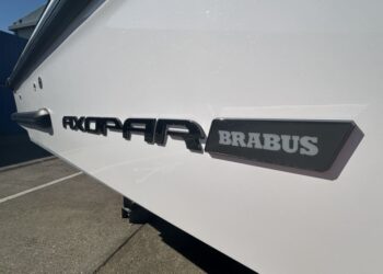 Axopar 37 XC Cross Cabin - Brabus Line, SISU 39