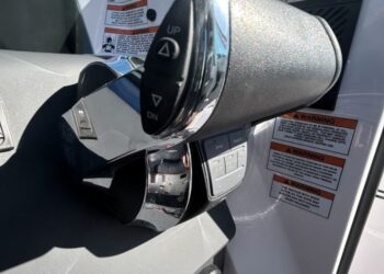 Axopar 37 XC Cross Cabin - Brabus Line, SISU 45