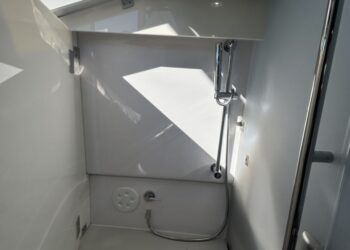 Axopar 37 XC Cross Cabin - Brabus Line, SISU 48