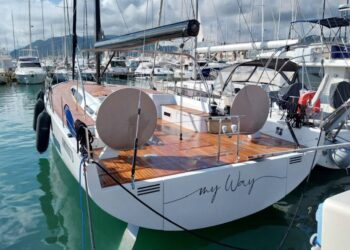 charter-opportunities-with-solaris-yachts-7