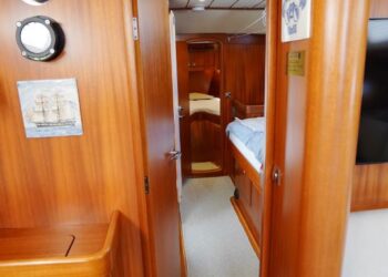 Hallberg-Rassy 55, UNCLE MOE 38