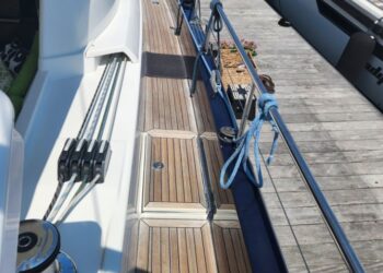 Moody Decksaloon 54, OUTNUMBERED 21
