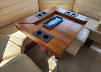 Moody Decksaloon 54, OUTNUMBERED 31