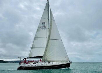 Oceanis 523 Clipper, SLOW GIN 10