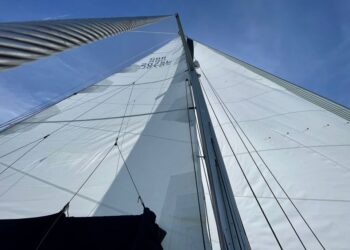Oceanis 523 Clipper, SLOW GIN 11