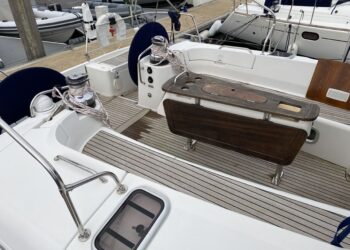 Oceanis 523 Clipper, SLOW GIN 22