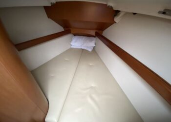Oceanis 523 Clipper, SLOW GIN 24