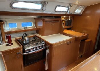 Oceanis 523 Clipper, SLOW GIN 39
