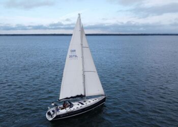 Oceanis 523 Clipper, SLOW GIN 4