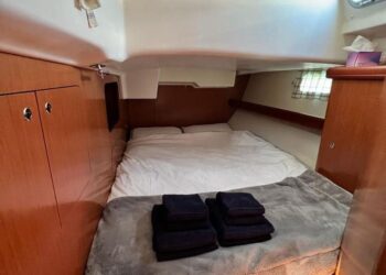 Oceanis 523 Clipper, SLOW GIN 43