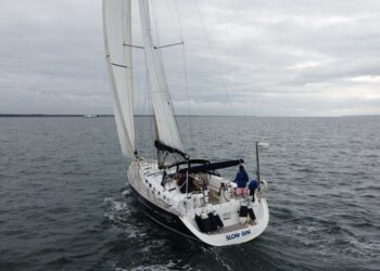 Oceanis 523 Clipper, SLOW GIN 8