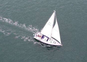 Oceanis 523 Clipper, SLOW GIN 9