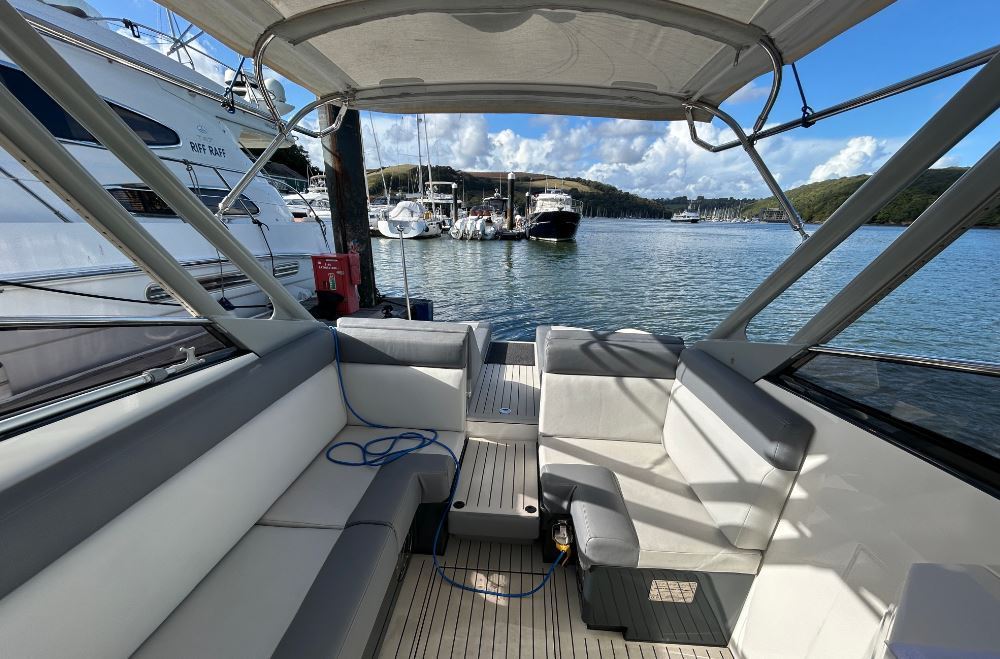 kaos-supermarine-spearfish-32-hits-the-market-4