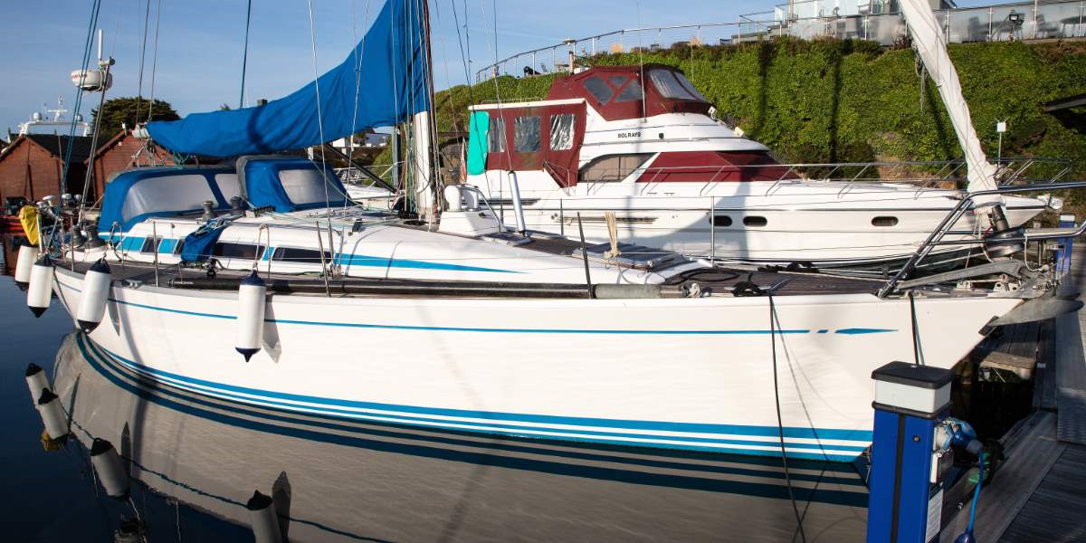 Nautor Swan 40, BASTET 1 Main