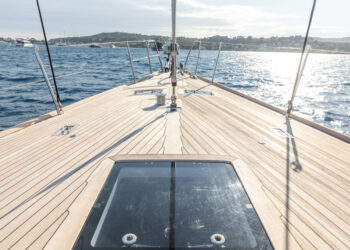 Nautor Swan 77, INVICTUS 11