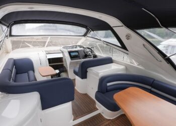Princess V42, DECKADENCE 12