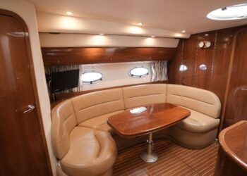 Princess V42, DECKADENCE 19