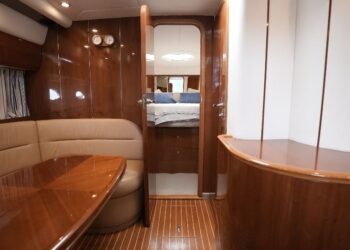 Princess V42, DECKADENCE 20
