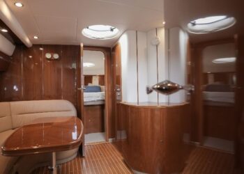 Princess V42, DECKADENCE 21