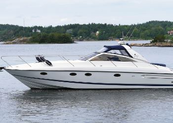 Princess V42, DECKADENCE