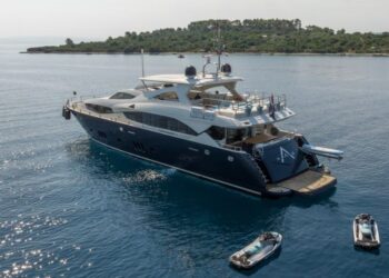 Sunseeker 34 Metre Yacht, ARAGO 10