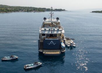 Sunseeker 34 Metre Yacht, ARAGO 11