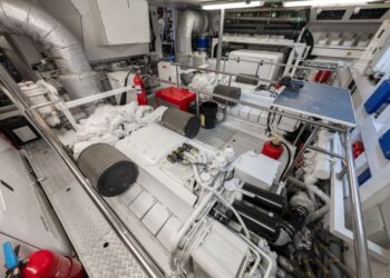 Sunseeker 34 Metre Yacht, ARAGO 139