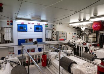 Sunseeker 34 Metre Yacht, ARAGO 148