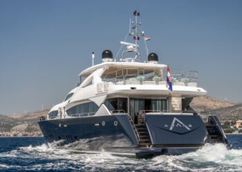 Sunseeker 34 Metre Yacht, ARAGO 18