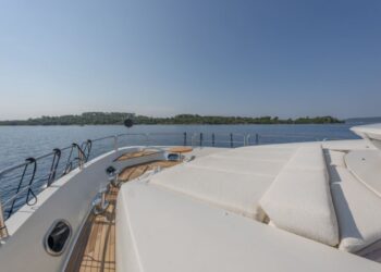 Sunseeker 34 Metre Yacht, ARAGO 26