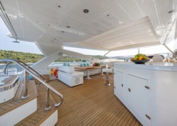 Sunseeker 34 Metre Yacht, ARAGO 38