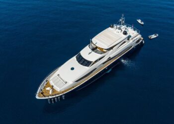 Sunseeker 34 Metre Yacht, ARAGO 4