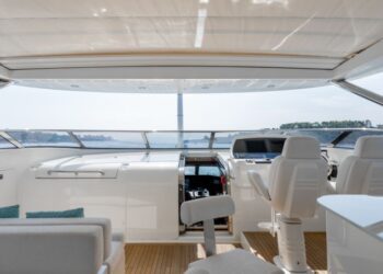 Sunseeker 34 Metre Yacht, ARAGO 43