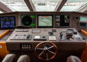 Sunseeker 34 Metre Yacht, ARAGO 47