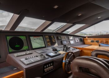 Sunseeker 34 Metre Yacht, ARAGO 49