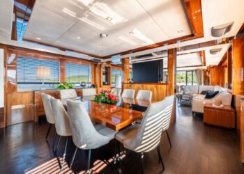 Sunseeker 34 Metre Yacht, ARAGO 91