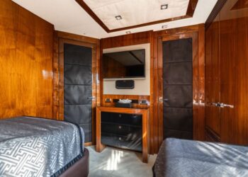 Sunseeker 34M, ARAGO 105